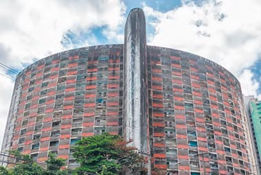 Novos proprietários recebem o Hollday Novos proprietários recebem o Hollday