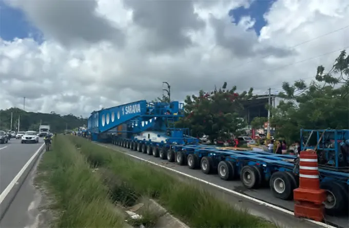 Carga saiu do Cabo no ltimo sbado rumo  Paraba (PRF/DIVULGAO)