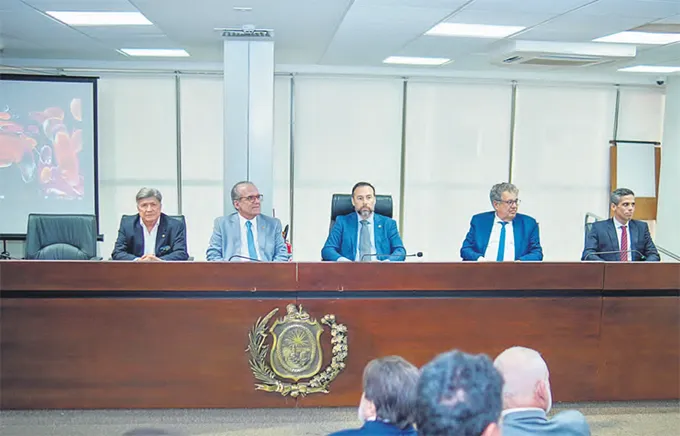 Evento reuniu ontem jornalistas, veculos de comunicao e autoridades na Alepe (FRANCISCO SILVA/DP FOTO)