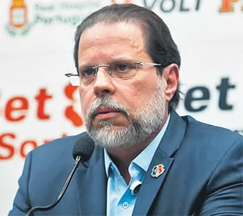 Documentao ser avaliada antes pelo Deliberativo e pelo Conselho Fiscal do Santa Cruz (MARINA TORRES/DP FOTO)