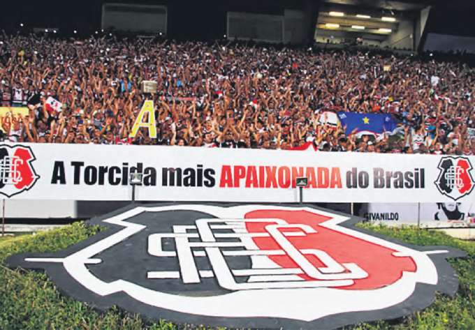 Cobra Coral tem mdia de 23 mil torcedores por jogo no estdio Jos do Rego Maciel (SANTA CRUZ/ARQUIVO)