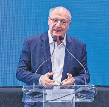 Para ministro, pesquisa  "estmulo para trabalhar mais" (RAFAEL VIEIRA/DP FOTO)