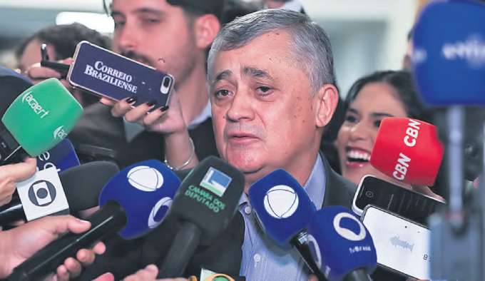Segundo Guimares, as medidas fiscais so necessrias para "evitar pedaladas" (LULA MARQUES/AGNCIA BRASIL)