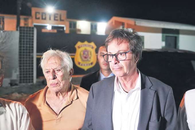 Ex-ministro garantiu ao ser liberado que a "relao com Mauro Cid era profissional" (CRYSLI VIANA/DP FOTO)