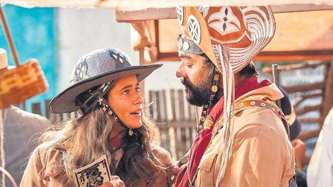 Isadora e o pernambucano Thoms Aquino vivem Rosa e Josu na trama do Globoplay (ESTEVAM AVELLAR/GLOBO)