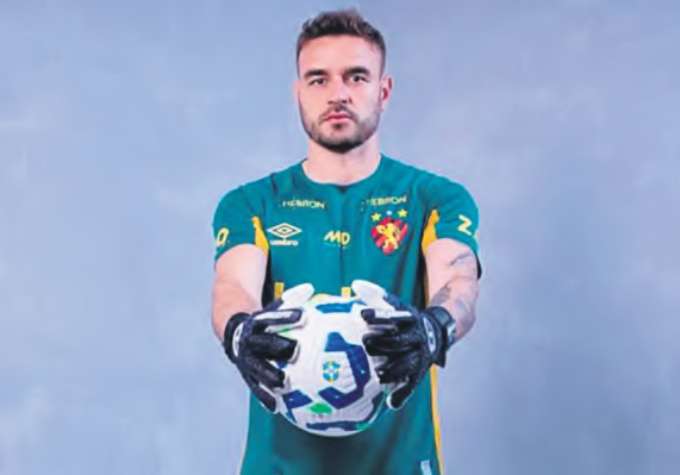 Gabriel vai disputar a posico com Caque Frana (DIVULGAO/SPORT)