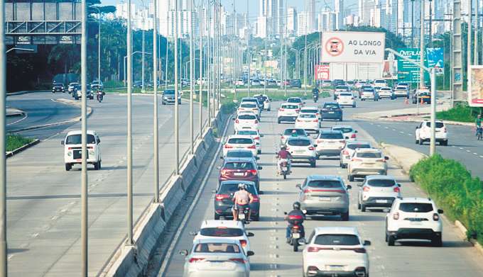 O trecho da rodovia, na altura do Curado,  um dos mais crticos nessa poca do ano (NIVALDO FRAN/DP FOTO)