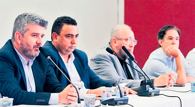 Contrato de gerenciamento foi aprovado durante rodada de reunies de colegiados (ALUISIO MOREIRA/SRHS-PE)