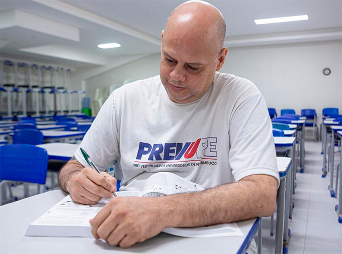 Anderson est cursando Gesto de Recursos Humanos (RAFAEL VIEIRA/DP FOTO)