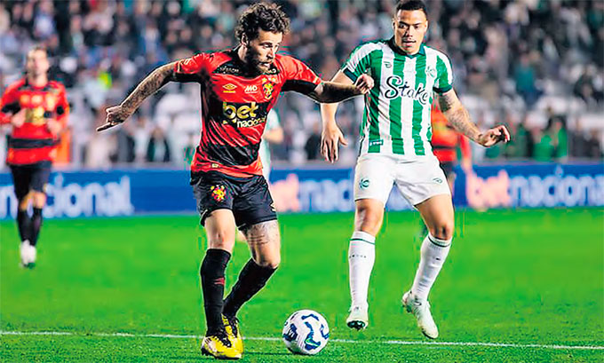 Lucas Lima no teve uma boa jornada ante Juventude (PAULO PAIVA/SPORT)