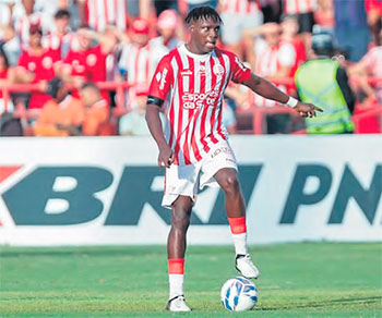 Sam teve grande desempenho no clssico contra Sport (RAFAEL VIEIRA/DP)