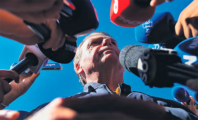 Ex-mandatrio disse ter vergonha de usar tornozeleira e que situao  "humilhante" (WILTON JUNIOR/ESTADO CONTEDO)