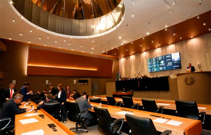 Deputados analisam a LDO 2026 neste semestre. Lei est na Comisso de Finanas da Casa (DIVULGAO/ALEPE)