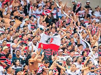 Torcida do Santa Cruz promete lotar Arena no sbado (RAFAEL VIEIRA/DP FOTO)
